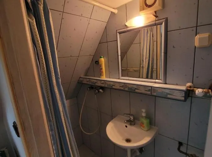 威拉海伦娜旅馆 *